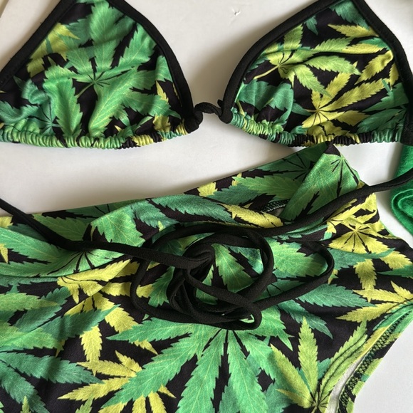 Green leaf Rave Set! - Picture 4 of 6